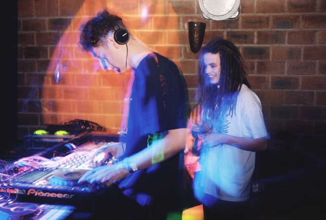 6 DVOJLITRBOYZZ Stolárna Havířov Metro Mycash